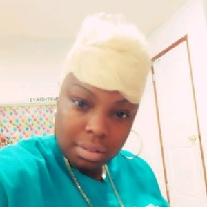 Meet your Posher, Latonya